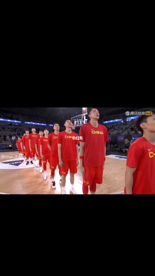 中国男篮vs中国台北队替补席的相关图片