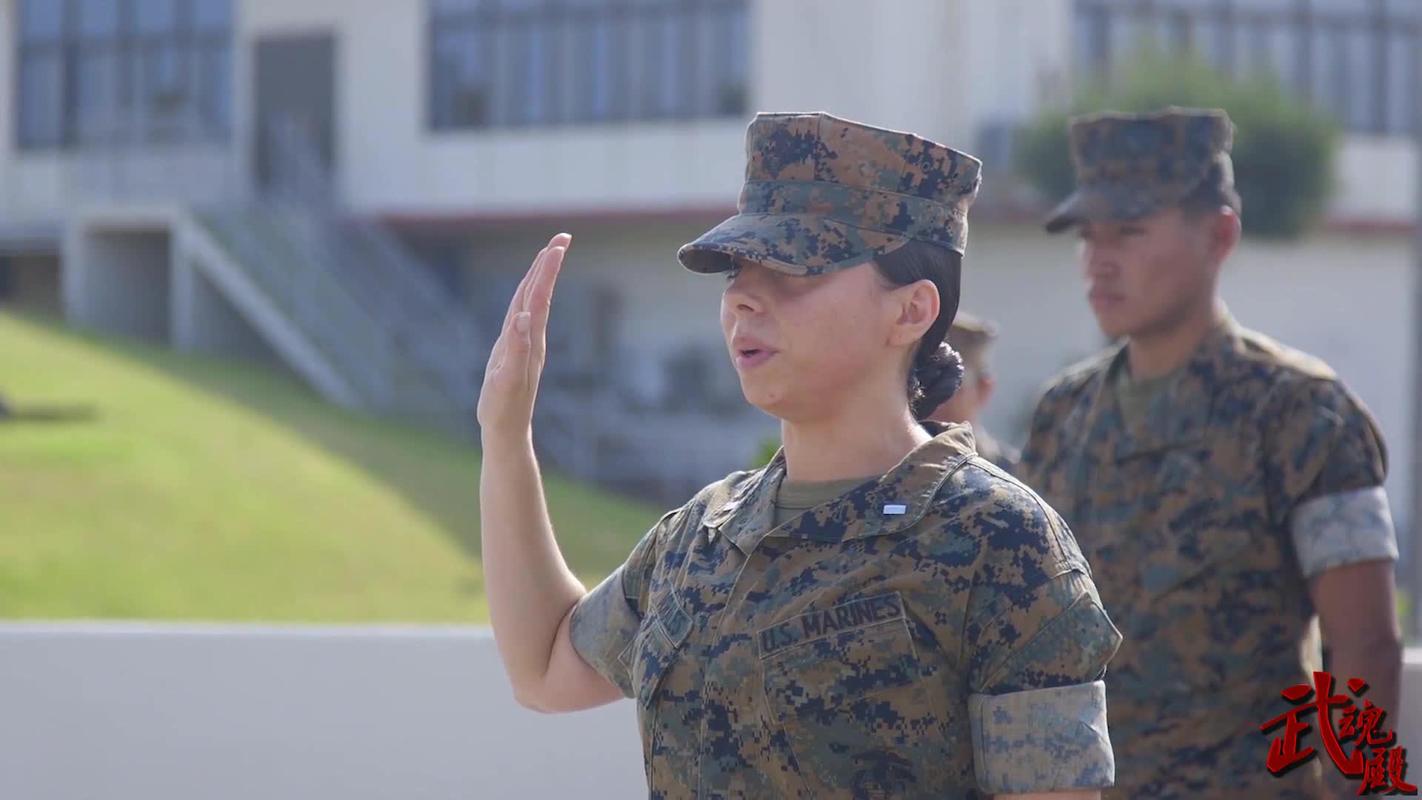 美军教官vs中国女兵电影的相关图片